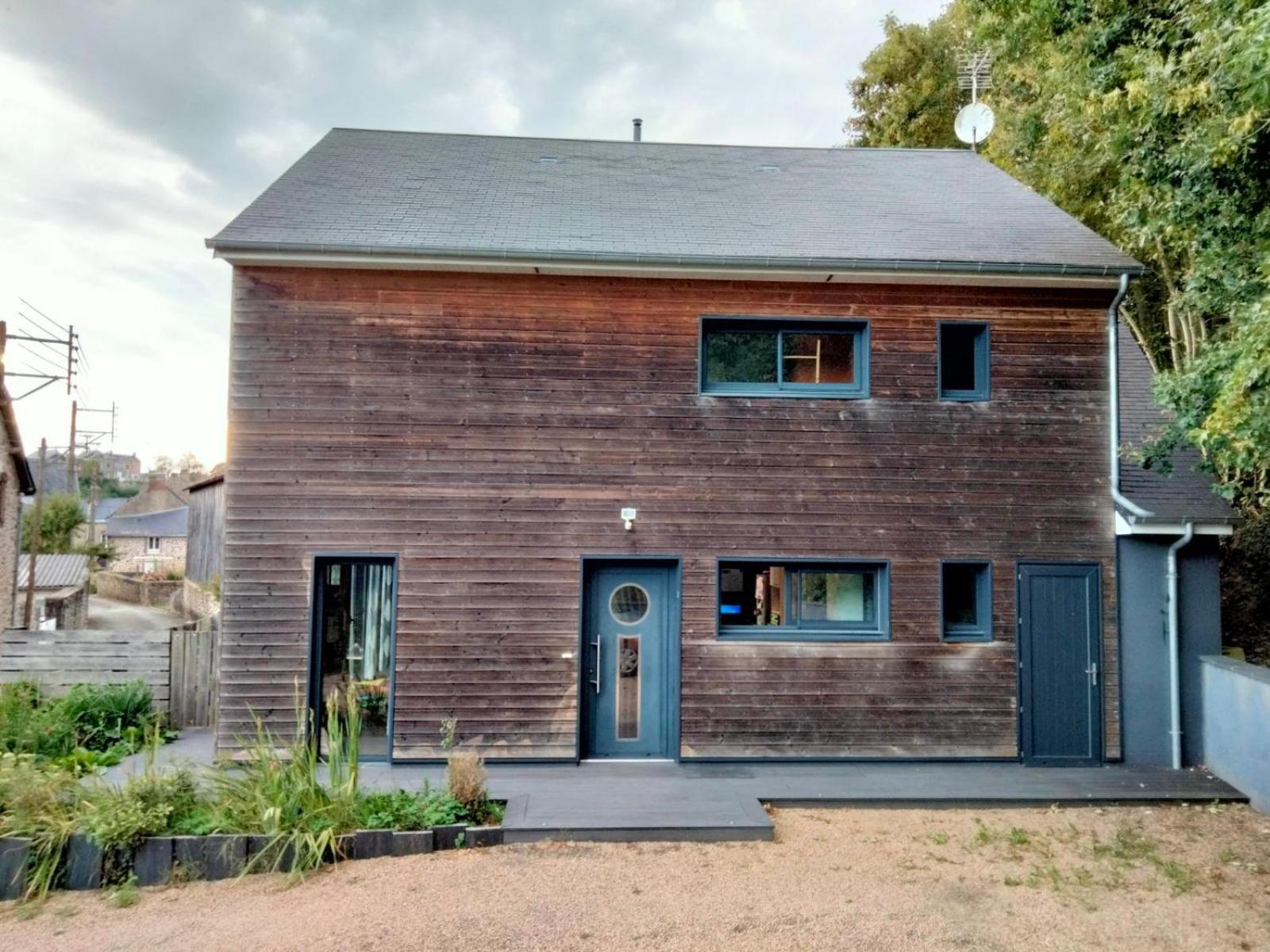 Homestay Ambriere Les Vallees/ Velo Francette *